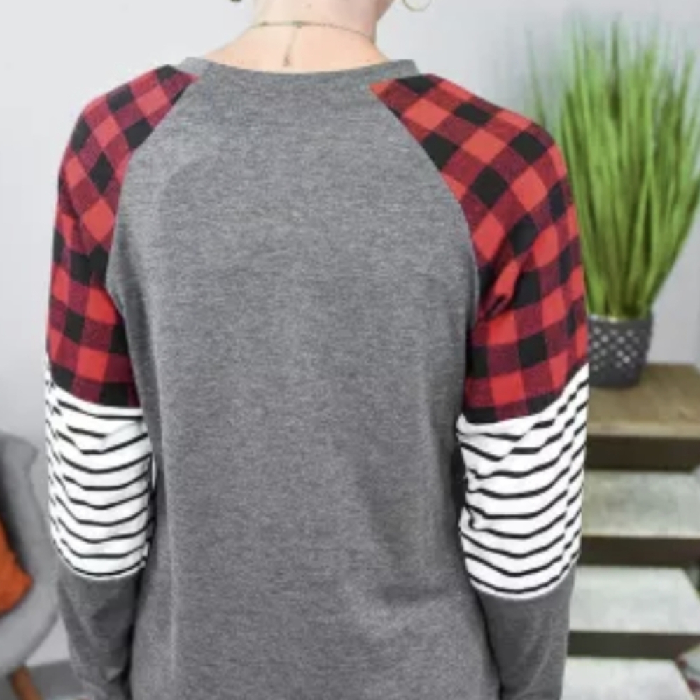 💜 New Gray Buffalo Plaid Top - Picture 5 of 5